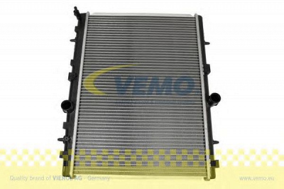 VEMO v22600014 -  Радиатор, охлаждение двигателя