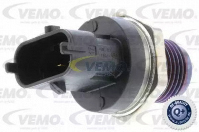 VEMO v24720194 -  Датчик, давление подачи топлива
