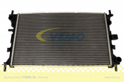 VEMO v25600010 -  Радиатор, охлаждение двигателя