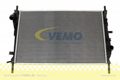VEMO v25600021 -  Радиатор, охлаждение двигателя