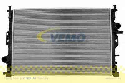 VEMO v25600023 -  Радиатор, охлаждение двигателя