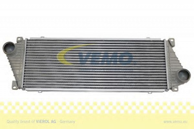 VEMO v30601247 -  Интеркулер