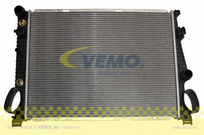 VEMO v30601280 -  Радиатор, охлаждение двигателя