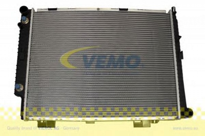 VEMO v30601285 -  Радиатор, охлаждение двигателя
