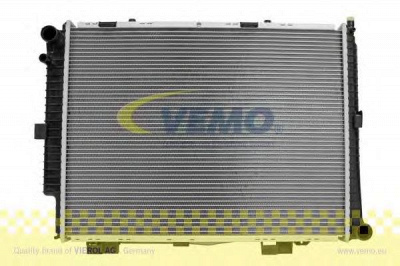 VEMO v30601286 -  Радиатор, охлаждение двигателя
