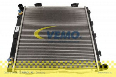 VEMO v30601306 -  Радиатор, охлаждение двигателя