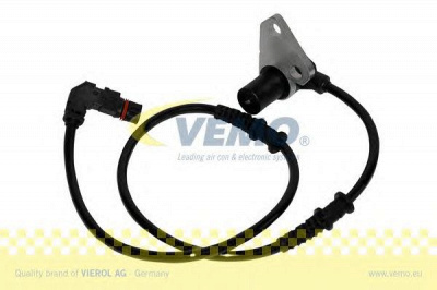 VEMO v30720141 -  Датчик, частота вращения колеса