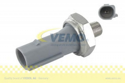 VEMO v30730138 -  Датчик давления масла