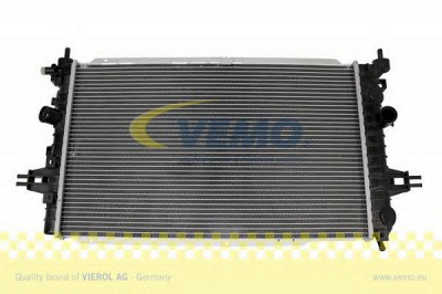 VEMO v40602067 -  Радиатор, охлаждение двигателя