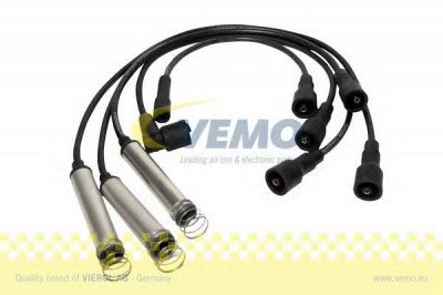 VEMO v40700024 -  Комплект проводов зажигания