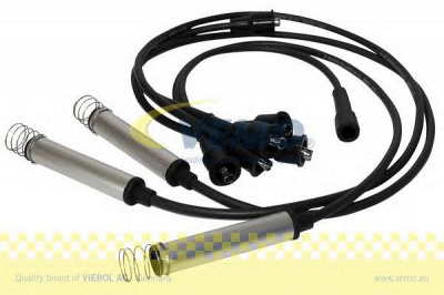 VEMO v40700038 -  Комплект проводов зажигания