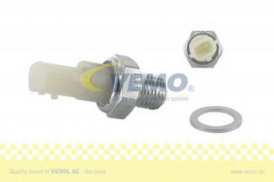 VEMO v46730021 -  Датчик давления масла