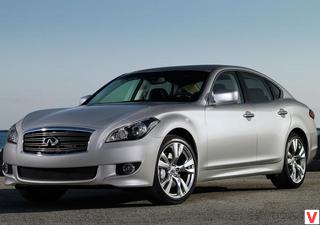 Infiniti M 2010 год