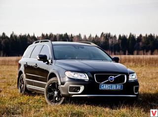 Несмотря на то, что Volvo XC70 модель далеко не новая и выпускается без существенных изменений с 2007 года. Строгий дизайн, выбранный шведами, по-прежнему актуален. 