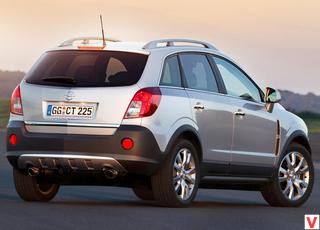 Opel Antara 2011 год