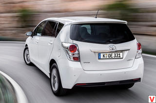 Toyota Verso 2013 год