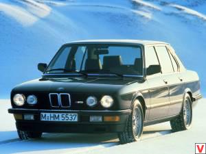 BMW M5 E28 1985 год