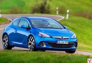 Кузов Opel Astra OPC прижат к земле еще на 10 миллиметров ближе, чем у родственной 3-дверки GTC.