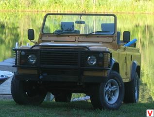 Land Rover Defender 1983 год