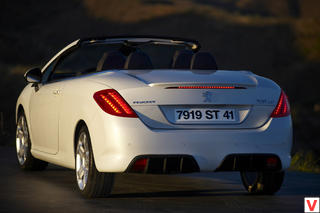 Peugeot 308 CC 2009 год