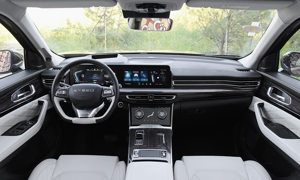 Так стоит ли покупать китайский автомобиль в 2023 году? Интересная жизнь с Vera